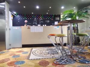 Η κουζίνα ή μικρή κουζίνα στο 77 Boutique Hotel