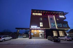 Gallery image of Garnet Hotel & Event Centar in Ruma