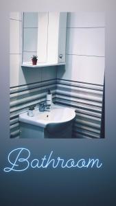 A bathroom at JULIA&STEFAN