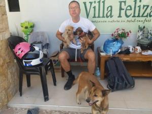 Domácí mazlíčci ubytovaní s hosty v ubytování Villa Feliza