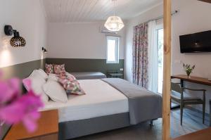 Fotografie z fotogalerie ubytování Mimoza Beach v destinaci Argasi + 48 fotografií