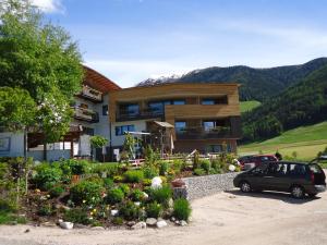 Zdjęcie z galerii obiektu Hotel Dolomitenblick w mieście Terento