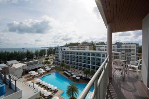 Bazén v ubytování Grandbeach Condo Sea view by malai nebo v jeho okolí + 64 fotografií