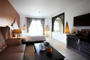 Gallery image of Chillax Resort - SHA Extra Plus in Bangkok