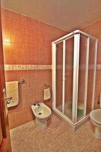 A bathroom at Apartamento Añon