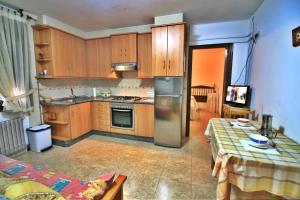 A kitchen or kitchenette at Apartamento Añon