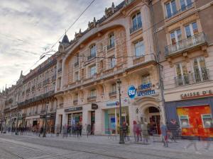 Bližnja soseska oz. soseska, v kateri se nahaja hotel