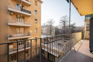 Balcony o terrace sa L'appartamento del portico Mazzini