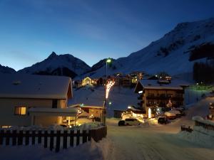 Γενική θέα στο βουνό ή θέα στο βουνό από  αυτό το διαμέρισμα