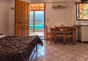 Příroda nedaleko apartmánu + 25 fotografií