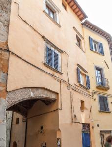 Budynek, w którym mieści się apartament
