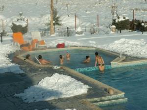 La pileta dentro o cerca de Dolna Bania Hotel