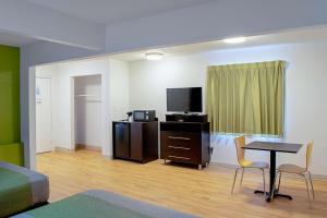 Afbeelding uit fotogalerij van Welcome Suites Springdale in Springdale