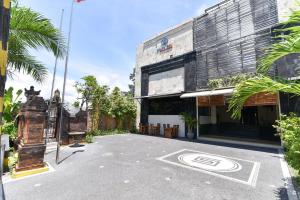 Fotografie z fotogalerie ubytování RedDoorz Plus near Mall Bali Galeria 2 v destinaci Denpasar