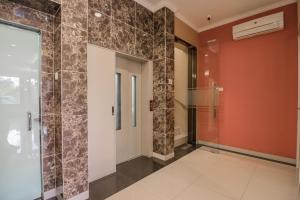 当格浪RedDoorz Plus near Soekarno Hatta Airport 2的相册照片