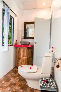 Koupelna v ubytování Zama Resort Koh Phangan