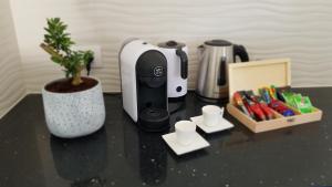 Kaffee-/Teezubehör in der Unterkunft צימר גראפה בערבה - Grappa