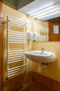 حمام في Lima Hostel Győr
