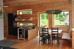 Кухня или кухненски бокс в Smart Wood House