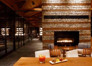 Taj Rishikesh Resort & Spa Uttarakhand的休息区