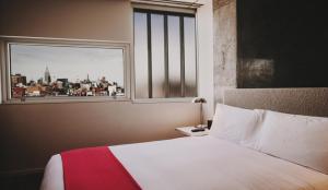 Postel nebo postele na pokoji v ubytování Nolitan Hotel SoHo - New York