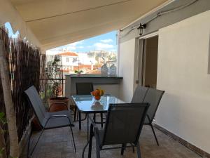 Balkón alebo terasa v ubytovaní Thiseio Big Apartment