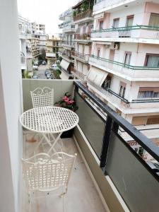 Balkón nebo terasa v ubytování Lemesou Apartments