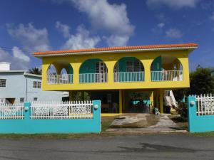 Gallery image of La Casona Beach House in Fajardo