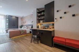 Virtuvė arba virtuvėlė apgyvendinimo įstaigoje Apartments & Rooms Mareta Exclusive