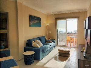 A seating area at Apartamento Picasso