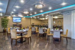 Restaurace v ubytování LimaQ Hotel