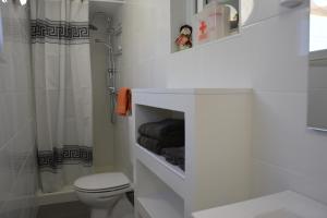 
A bathroom at Casa Portuguesa
