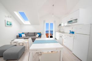 Kuchyň nebo kuchyňský kout v ubytování Sea Pearl Residence - Top beachfront location apartments in Bol centre