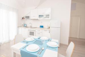 Kuchyň nebo kuchyňský kout v ubytování Sea Pearl Residence - Top beachfront location apartments in Bol centre