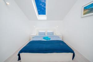 Postel nebo postele na pokoji v ubytování Sea Pearl Residence - Top beachfront location apartments in Bol centre