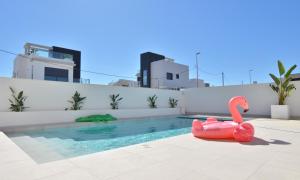 Bazén v ubytování Exclusive Villa Campoamor by NRAS nebo v jeho okolí