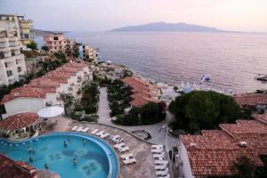 Photo de la galerie de l'établissement Bougainville Bay Resort - Villa 11, à Saranda