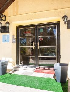 Patio nebo venkovní prostory v ubytování Hotel El Prado by Vivere Stays