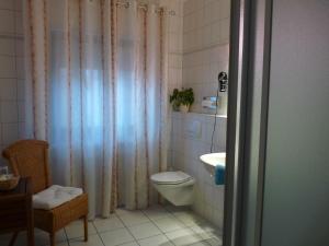 Phòng tắm tại Hotel Geissler