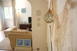 A television and/or entertainment centre at Beautiful seafront house