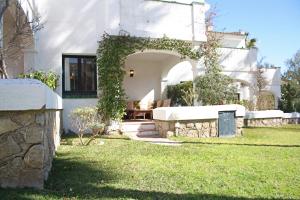 A garden outside Beautiful seafront house
