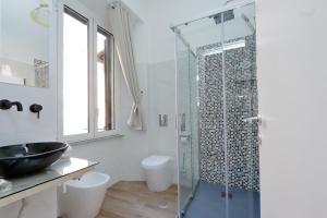 Kúpeľňa v ubytovaní Deluxe rooms and Chilling Jacuzzi Suite Guesthouse