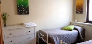 A bed or beds in a room at Bellaguarda ROOMS 10min da Tirano