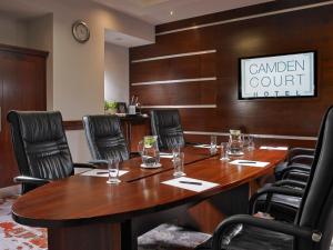 Viðskiptasvæði og/eða fundarherbergi á Camden Court Hotel