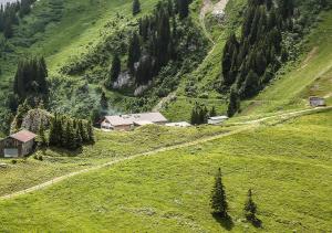 Imagen de la galería de Berghotel Altes Wallberghaus, en Rottach-Egern