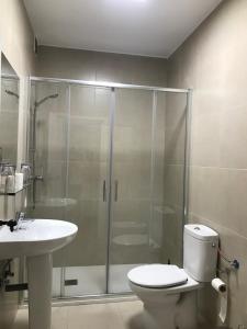 Phòng tắm tại Hospedería Santa Cruz