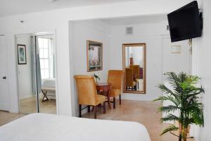 TV a/nebo společenská místnost v ubytování Beach Park Hotel