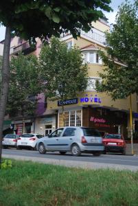 Budova, kde se hotel nachází