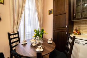 Dapur atau dapur kecil di Astronomical Clock Suite by Ruterra