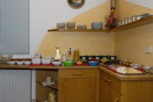 Kuchnia lub aneks kuchenny w obiekcie Pension Mitterer